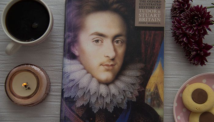 The Oxford illustrated history of Tudor and Stuart Britain by John Morrill