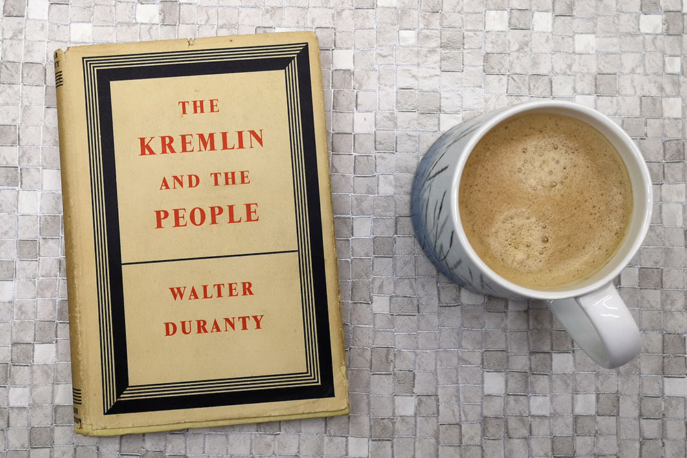 The Kremlin and the People by Walter Duranty